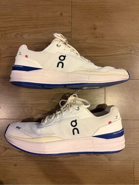 On Running The Roger Pro - White/Blue